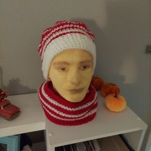 Hat and scarf beanie Set!